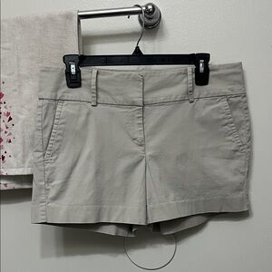 Ann Taylor Women's Beige Cargo Shorts